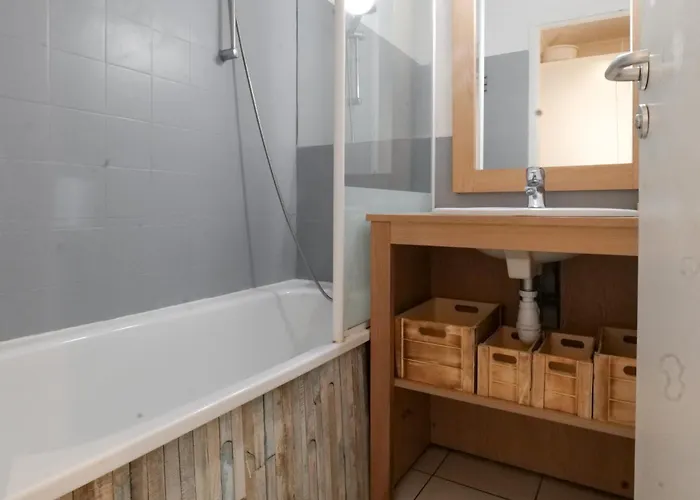 4 Personnes Port Bourgenay * Saint-Jean-dʼOrbetiers